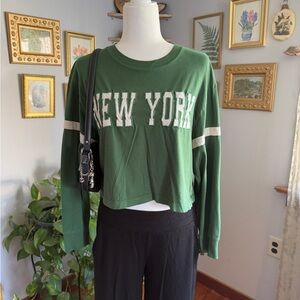 Green New York Cropped Zara Sweatshirt